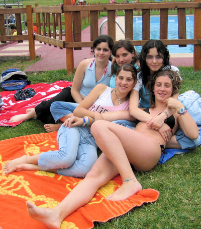 Grupo de chicas de 3º en Cerceda Grupo de chicas de 3º en Cerceda